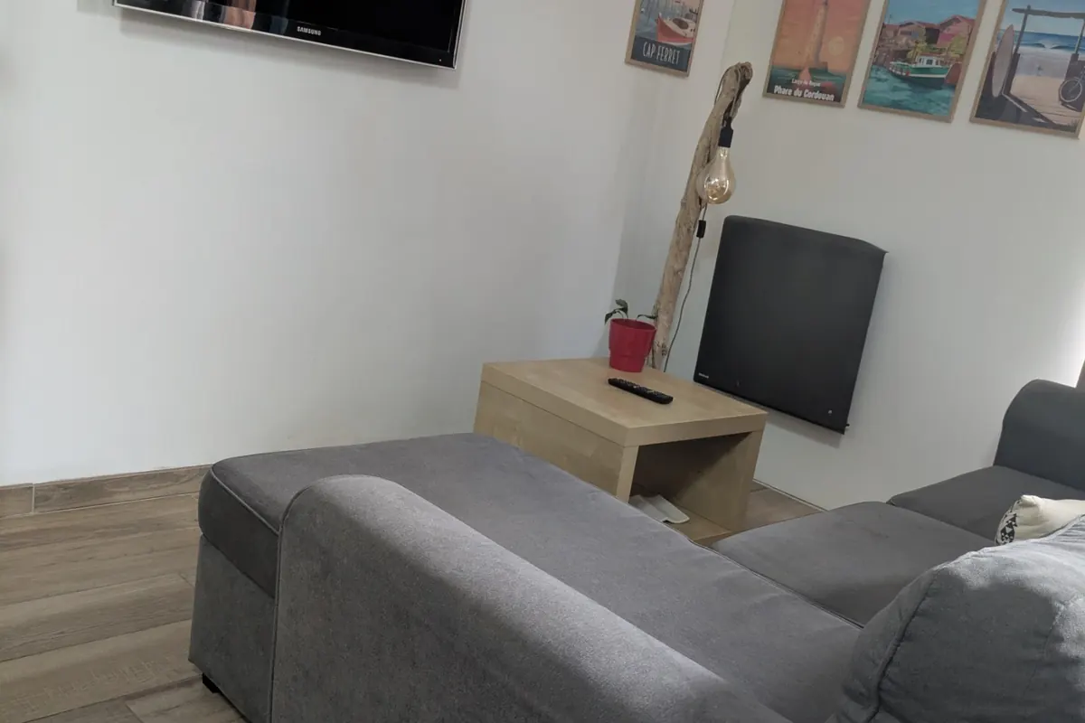 Canapé convertible en lit 2 places au gîte Le Loumama