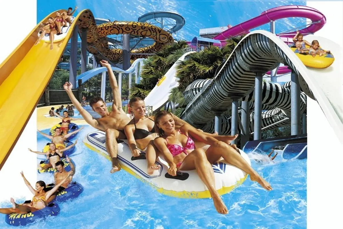 Aqualand près du Bassin d’Arcachon, toboggans et attractions aquatiques
